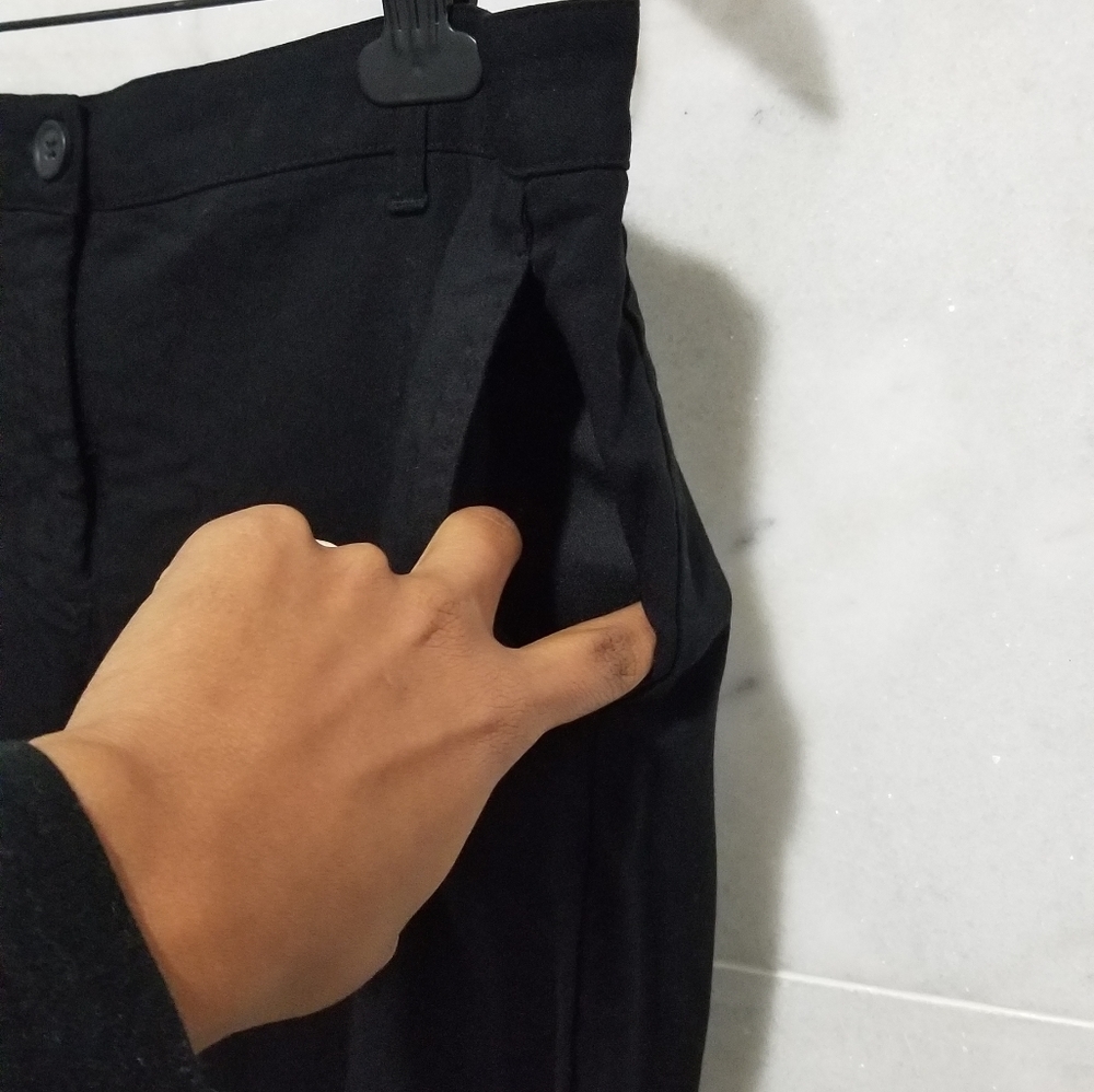 Motherhood Black Cargo Rolled Hem Capris Small - Picture 3 of 14